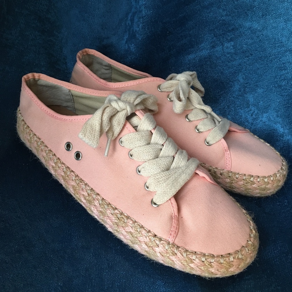 Emu Australia Agonis Mix pink canvas tennis shoes. Size W8/M7